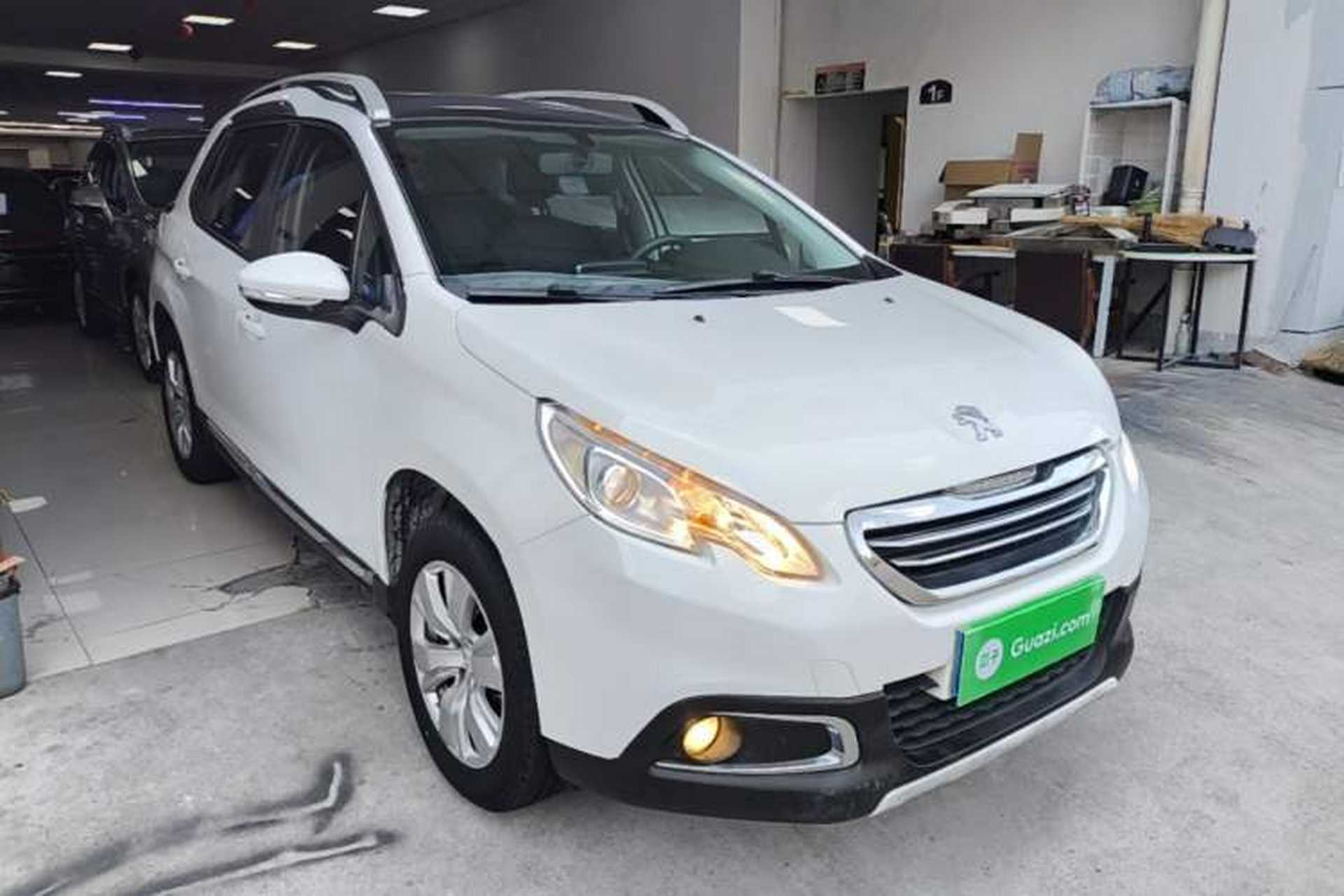 Used Peugeot 2008 2014 1.6L Automatic Fashion Edition Front Right 45 Deg