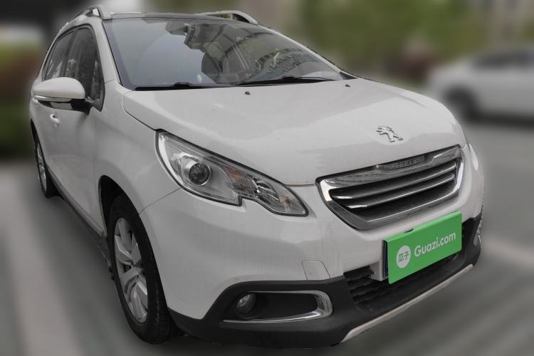 Used Peugeot 2008 2014 1.6L Automatic Fashion Edition Front Right 45 Deg