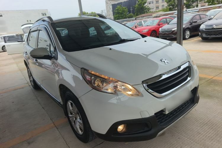 Used Peugeot 2008 2014 1.6L Manual Trend Edition Front Right 45 Deg