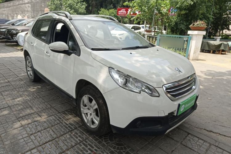 Used Peugeot 2008 2014 1.6L Manual Trend Edition Front Right 45 Deg