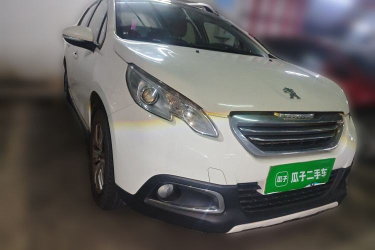 Used Peugeot 2008 2014 1.6L Automatic Fashion Edition Front Right 45 Deg