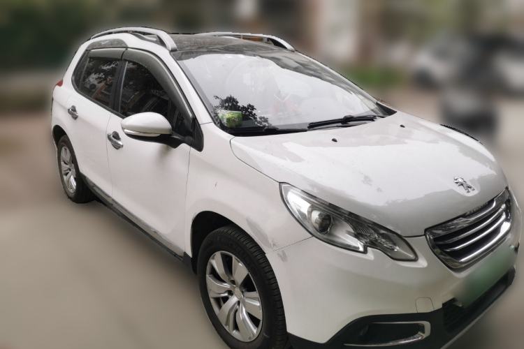 Used Peugeot 2008 2014 1.6L Automatic Excellence Edition Front Right 45 Deg