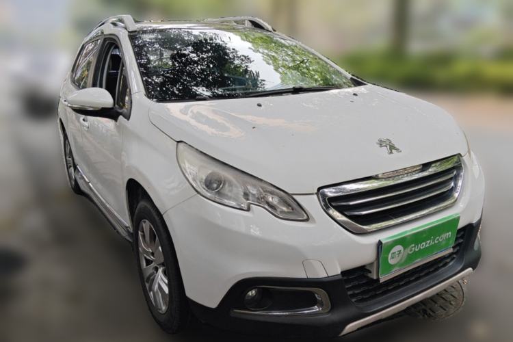 Used Peugeot 2008 2014 1.6L Automatic Fashion Edition Front Right 45 Deg
