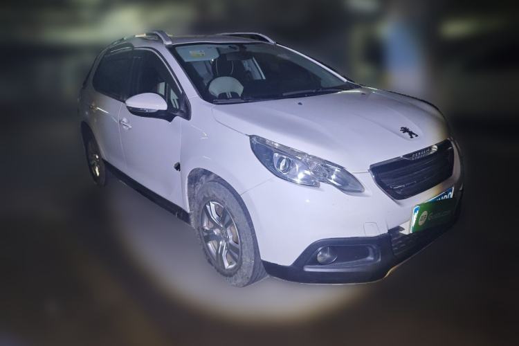 Used Peugeot 2008 2014 1.6L Automatic Trend Edition Front Right 45 Deg