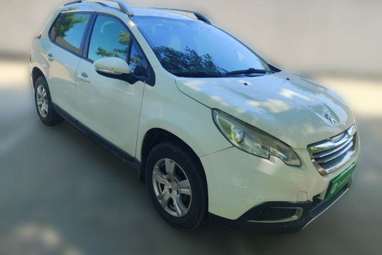 Used Peugeot 2008 2014 1.6L Automatic Trend Edition Front Right 45 Deg