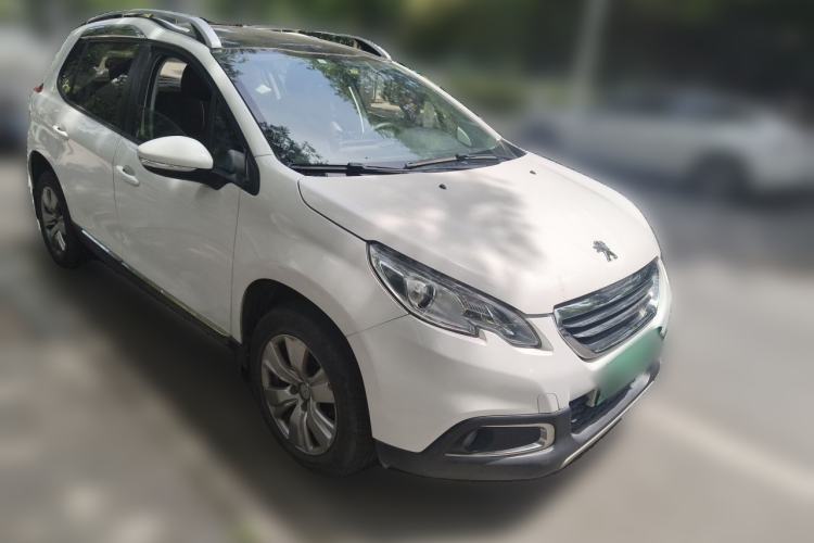 Used Peugeot 2008 2014 1.6L Automatic Fashion Edition Front Right 45 Deg