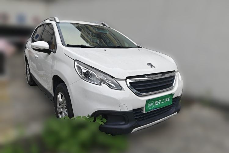 Used Peugeot 2008 2014 1.6L Automatic Trend Edition Front Right 45 Deg