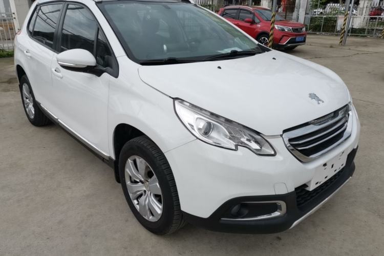 Used Peugeot 2008 2014 1.6L Manual Fashion Edition Front Right 45 Deg