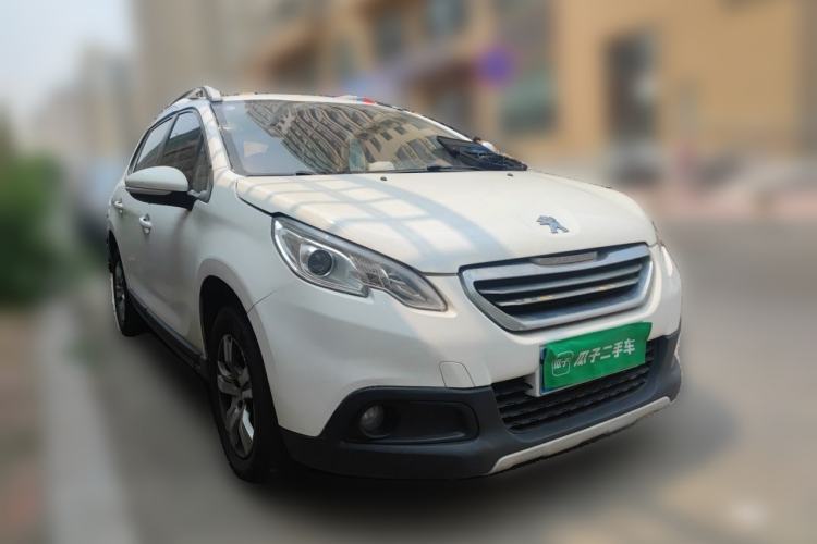 Used Peugeot 2008 2014 1.6L Automatic Trend Edition Front Right 45 Deg