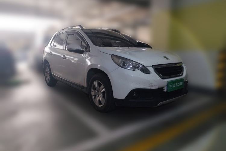 Used Peugeot 2008 2014 1.6L Manual Trend Edition Front Right 45 Deg
