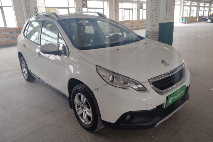 Used Peugeot 2008 2014 1.6L Automatic Trend Edition Front Right 45 Deg