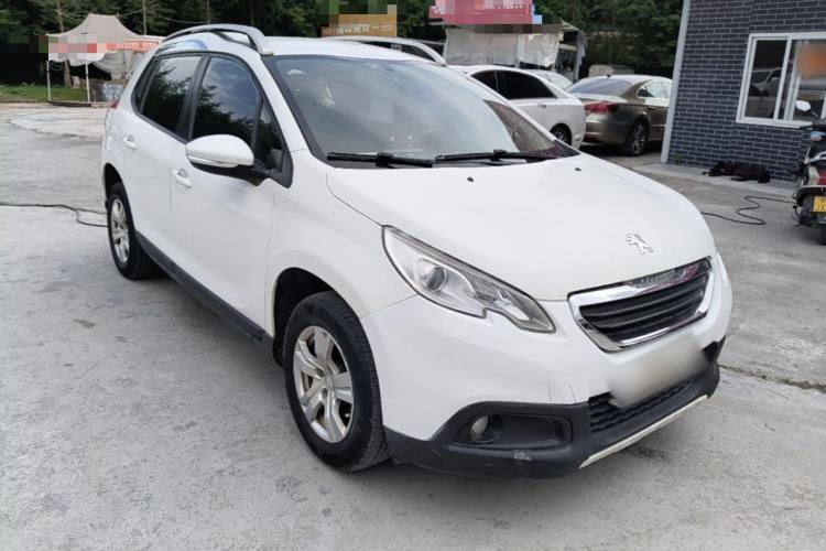 Used Peugeot 2008 2014 1.6L Automatic Trend Edition Front Right 45 Deg