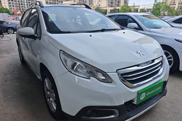 Used Peugeot 2008 2014 1.6L Automatic Fashion Edition Front Right 45 Deg