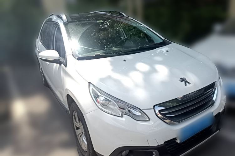 Used Peugeot 2008 2014 1.6L Automatic Fashion Edition Front Right 45 Deg