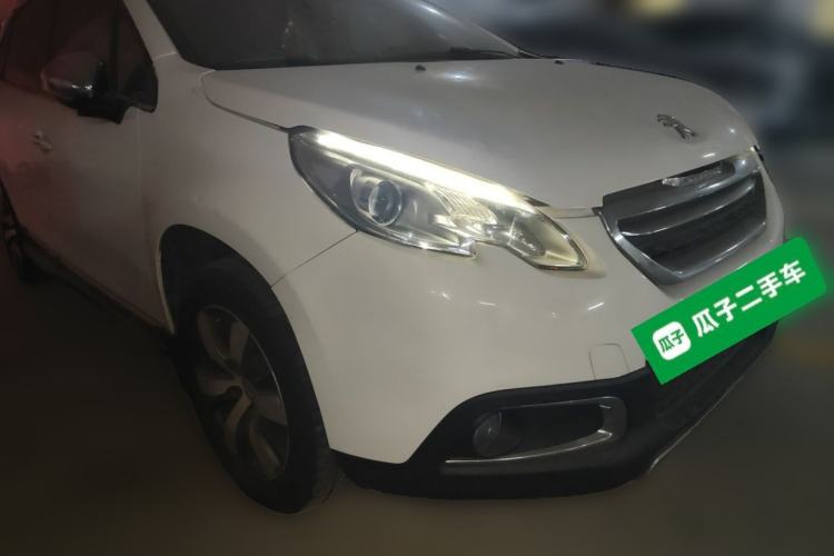 Used Peugeot 2008 2014 1.6L Automatic Navigation Edition Front Right 45 Deg