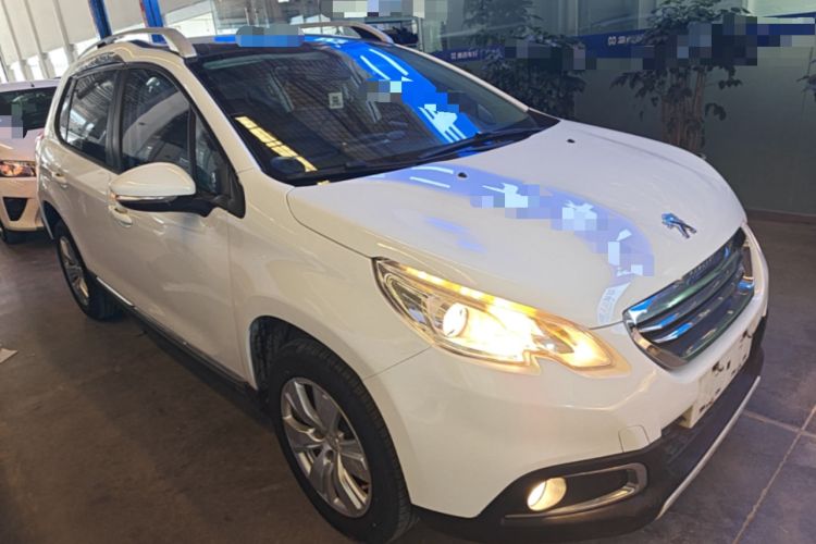Used Peugeot 2008 2014 1.6L Automatic Fashion Edition Front Right 45 Deg