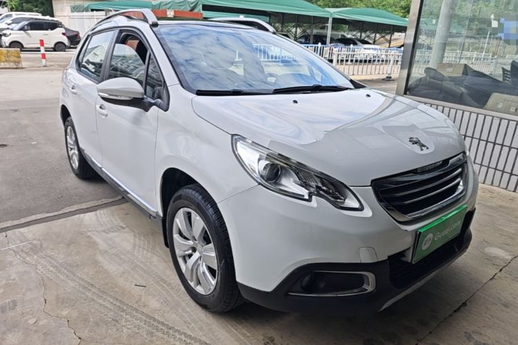 Used Peugeot 2008 2014 1.6L Automatic Fashion Edition Front Right 45 Deg