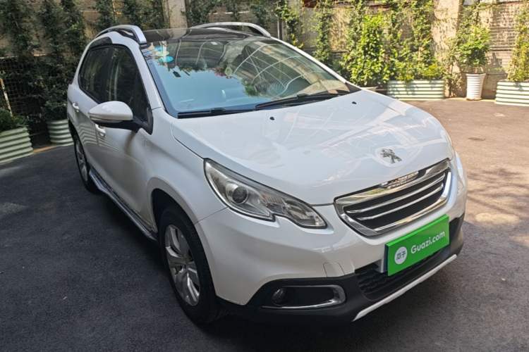Used Peugeot 2008 2014 1.6L Automatic Fashion Edition Front Right 45 Deg