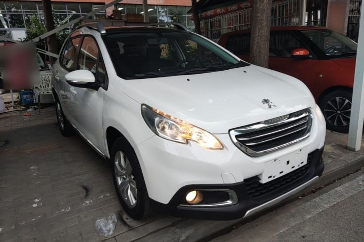 Used Peugeot 2008 2014 1.6L Automatic Fashion Edition Front Right 45 Deg