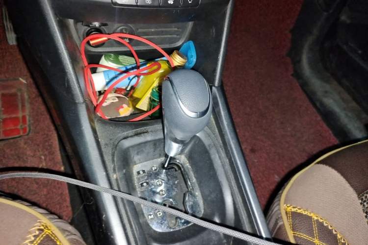Used Peugeot 2008 2014 1.6L Automatic Fashion Edition Gear Lever