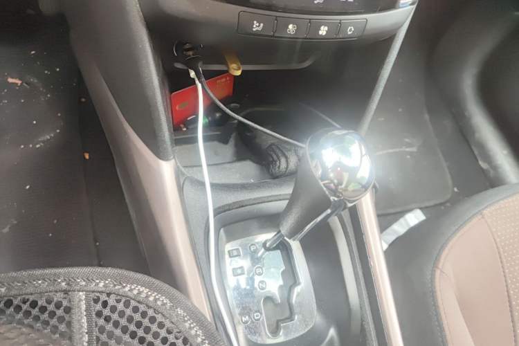 Used Peugeot 2008 2014 1.6L Automatic Fashion Edition Gear Lever