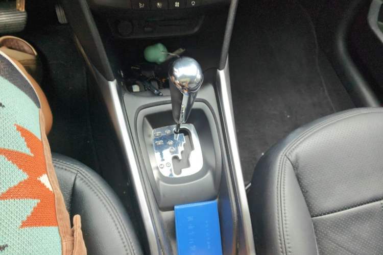 Used Peugeot 2008 2014 1.6L Automatic Fashion Edition Gear Lever