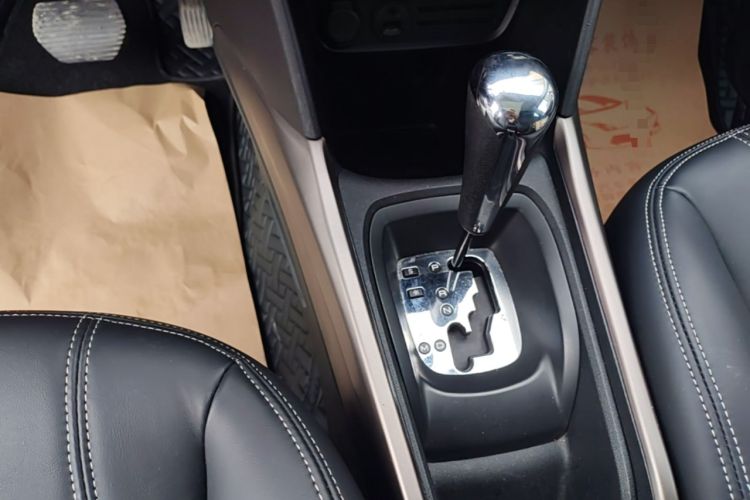 Used Peugeot 2008 2014 1.6L Automatic Fashion Edition Gear Lever