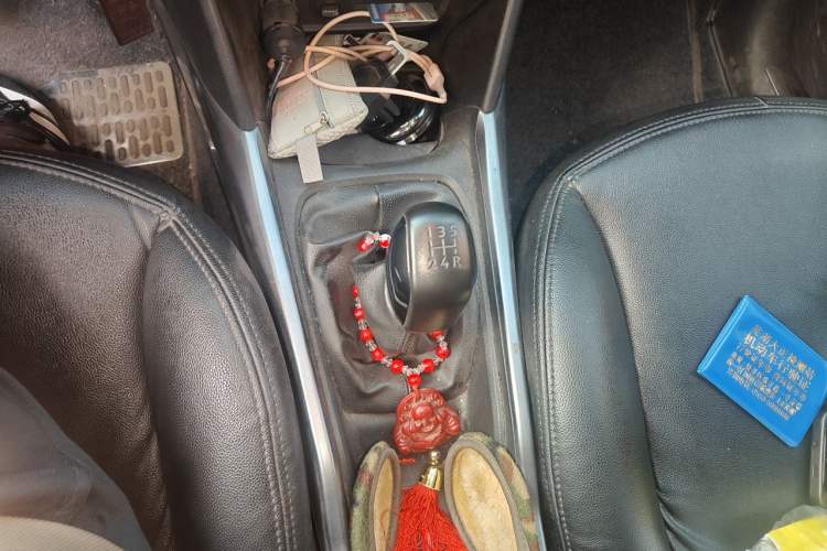 Used Peugeot 2008 2014 1.6L Manual Fashion Edition Gear Lever