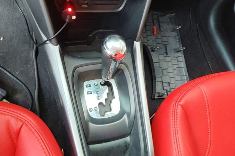 Used Peugeot 2008 2014 1.6L Automatic Fashion Edition Gear Lever