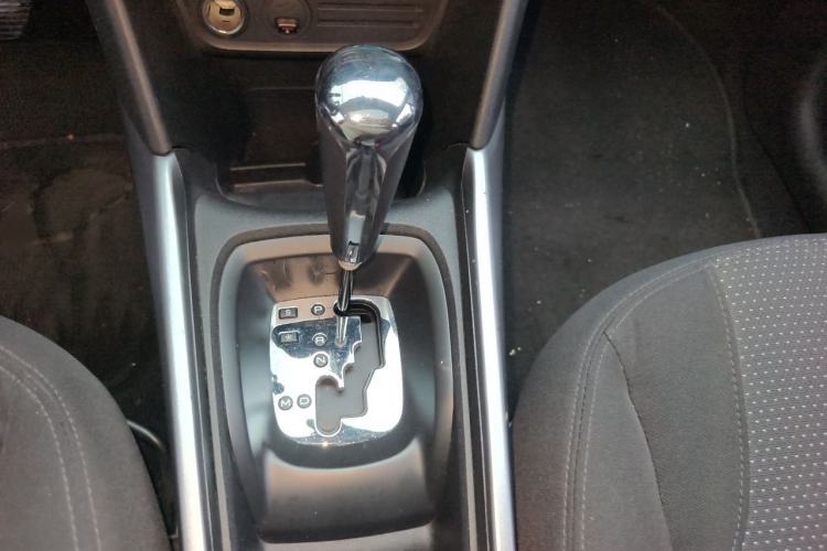 Used Peugeot 2008 2014 1.6L Automatic Fashion Edition Gear Lever