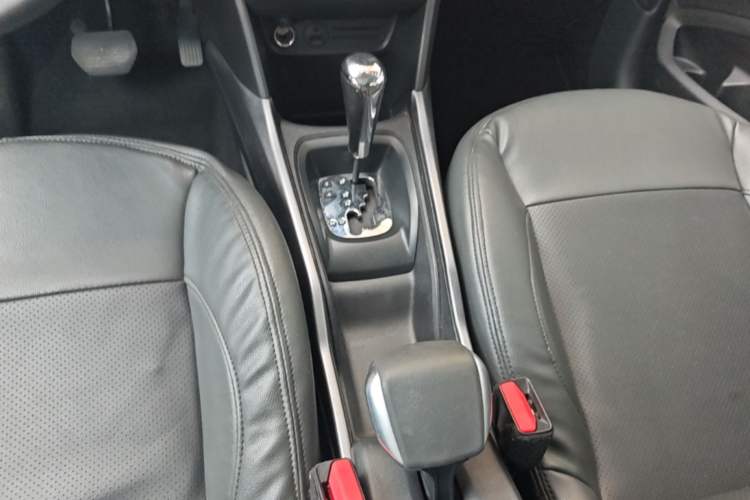 Used Peugeot 2008 2014 1.6L Automatic Fashion Edition Gear Lever