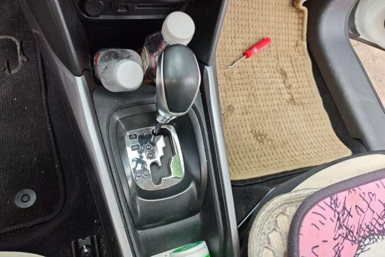 Used Peugeot 2008 2014 1.6L Automatic Fashion Edition Gear Lever