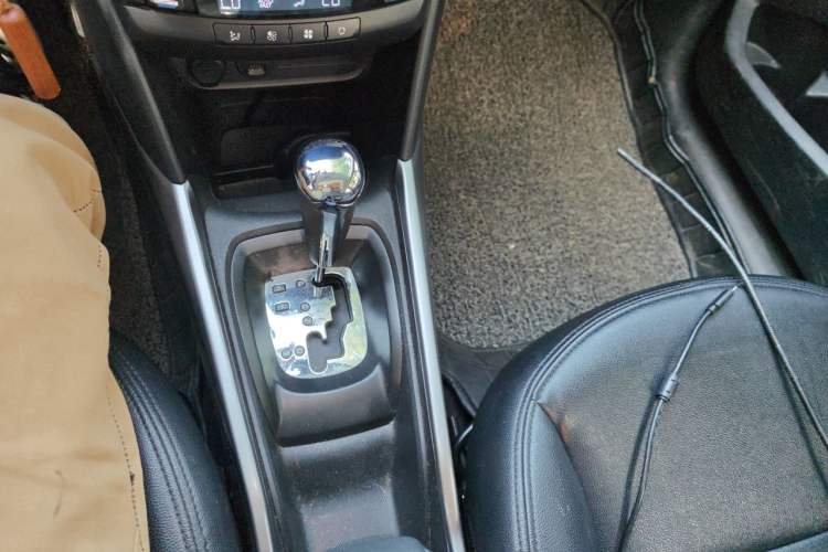 Used Peugeot 2008 2014 1.6L Automatic Excellence Edition Gear Lever