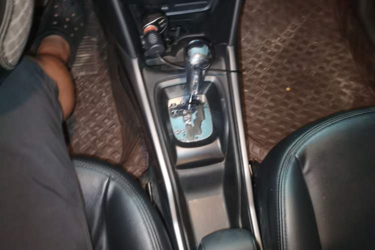 Used Peugeot 2008 2014 1.6L Automatic Fashion Edition Gear Lever