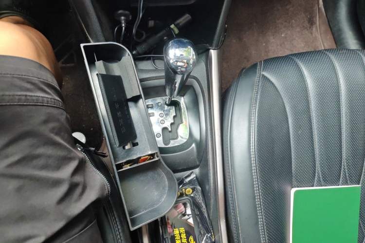 Used Peugeot 2008 2014 1.6L Automatic Fashion Edition Gear Lever