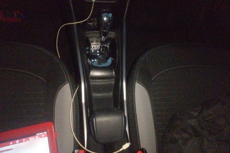 Used Peugeot 2008 2014 1.6L Automatic Trend Edition Gear Lever