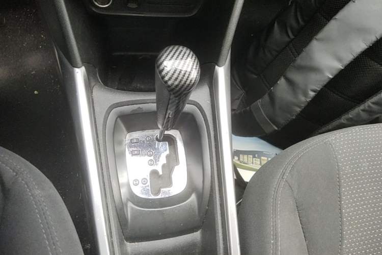 Used Peugeot 2008 2014 1.6L Automatic Fashion Edition Gear Lever