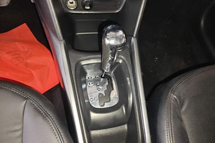 Used Peugeot 2008 2014 1.6L Automatic Fashion Edition Gear Lever