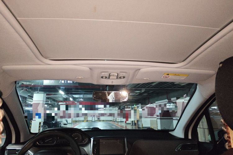 Used Peugeot 2008 2014 1.6L Automatic Fashion Edition Headliner