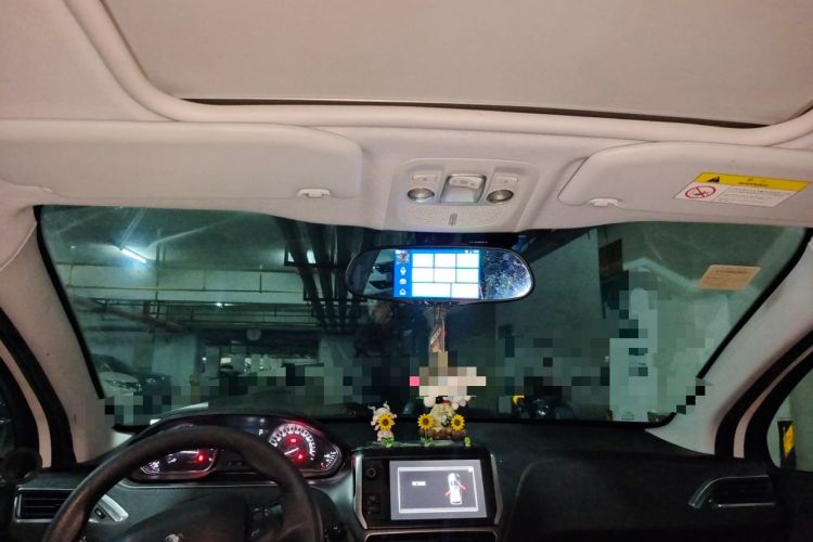 Used Peugeot 2008 2014 1.6L Automatic Fashion Edition Headliner