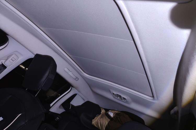 Used Peugeot 2008 2014 1.6L Automatic Fashion Edition Headliner