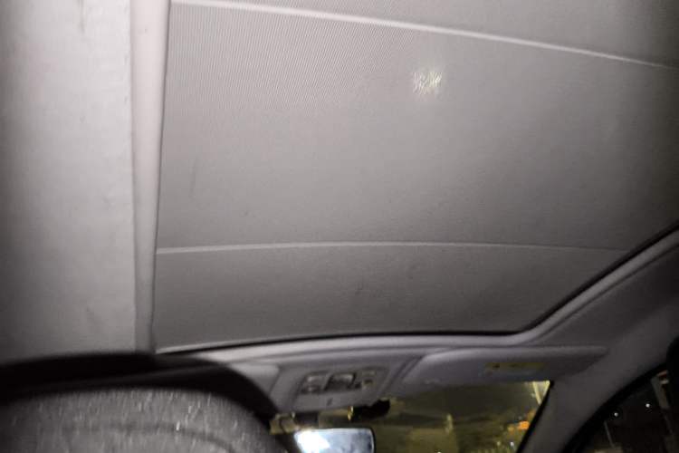 Used Peugeot 2008 2014 1.6L Automatic Fashion Edition Headliner
