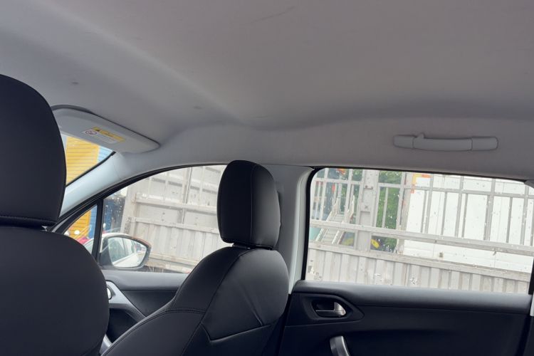 Used Peugeot 2008 2014 1.6L Automatic Trend Edition Headliner