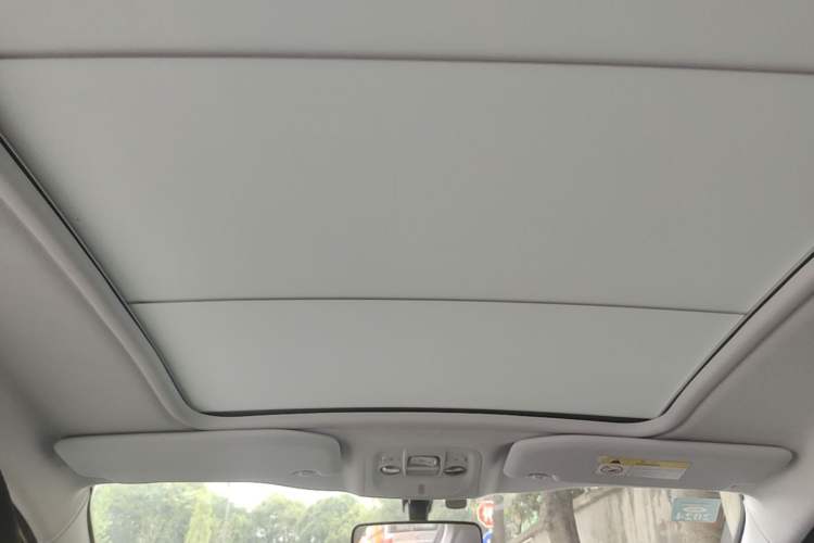 Used Peugeot 2008 2014 1.6L Automatic Fashion Edition Headliner