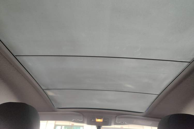 Used Peugeot 2008 2014 1.6L Automatic Fashion Edition Headliner