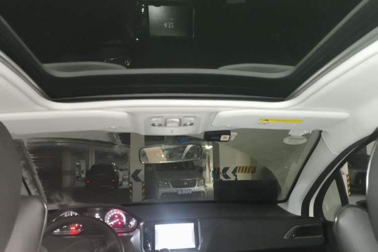 Used Peugeot 2008 2014 1.6L Manual Fashion Edition Headliner