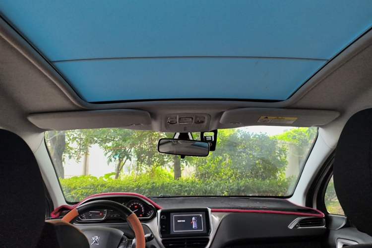 Used Peugeot 2008 2014 1.6L Automatic Navigation Edition Headliner