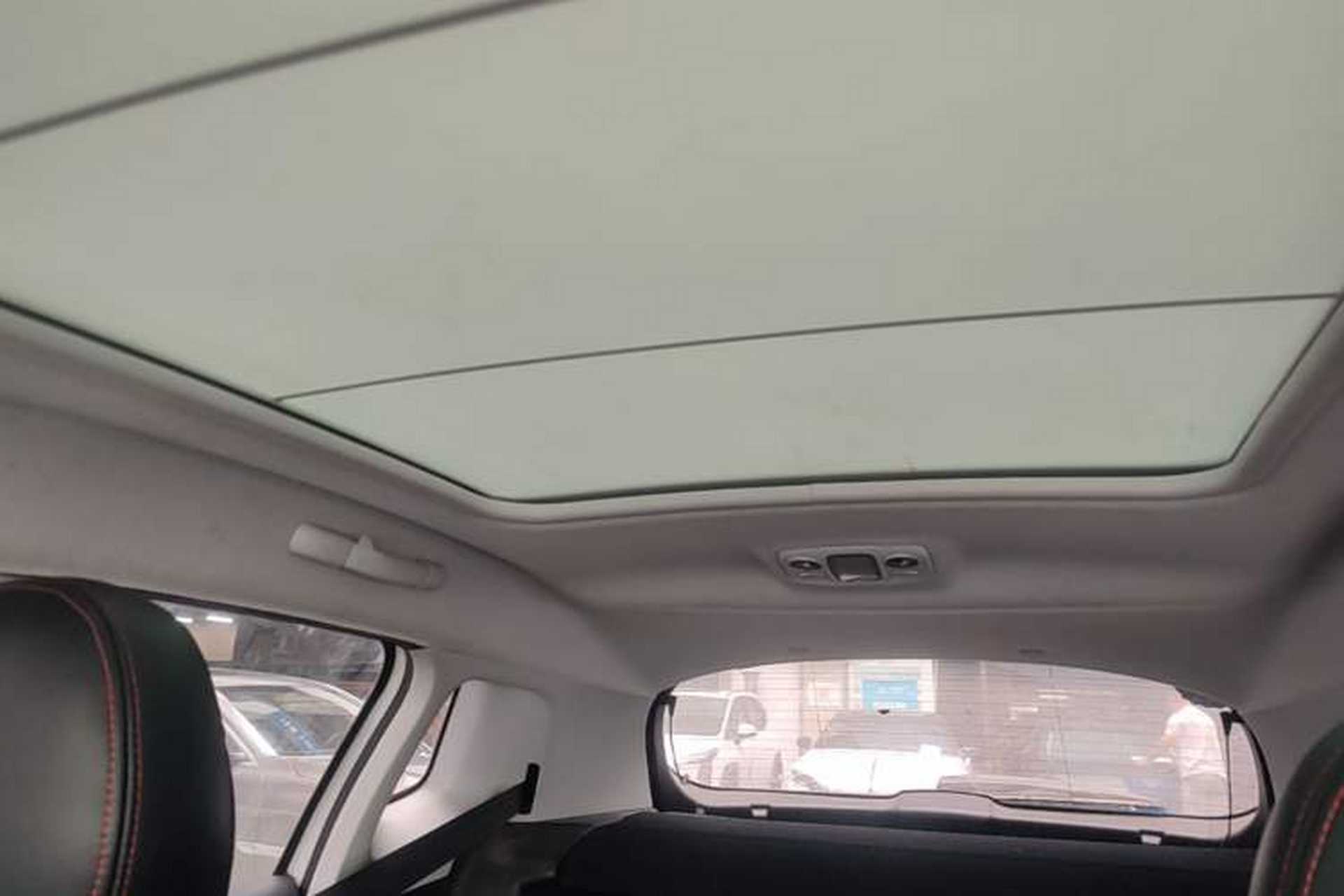 Used Peugeot 2008 2014 1.6L Automatic Fashion Edition Headliner