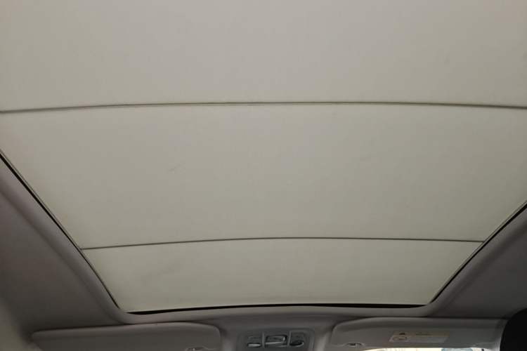 Used Peugeot 2008 2014 1.6L Automatic Fashion Edition Headliner