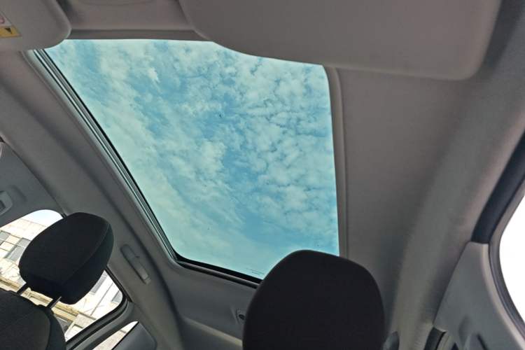 Used Peugeot 2008 2014 1.6L Automatic Fashion Edition Headliner